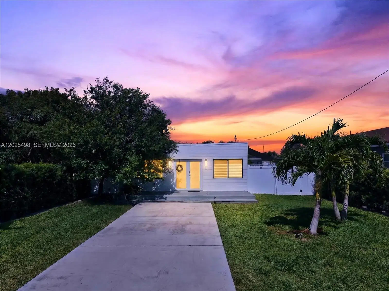 2 bedroom 2 bath Residential for sale at 24 NW 13th Ave, Delray Beach FL 33444