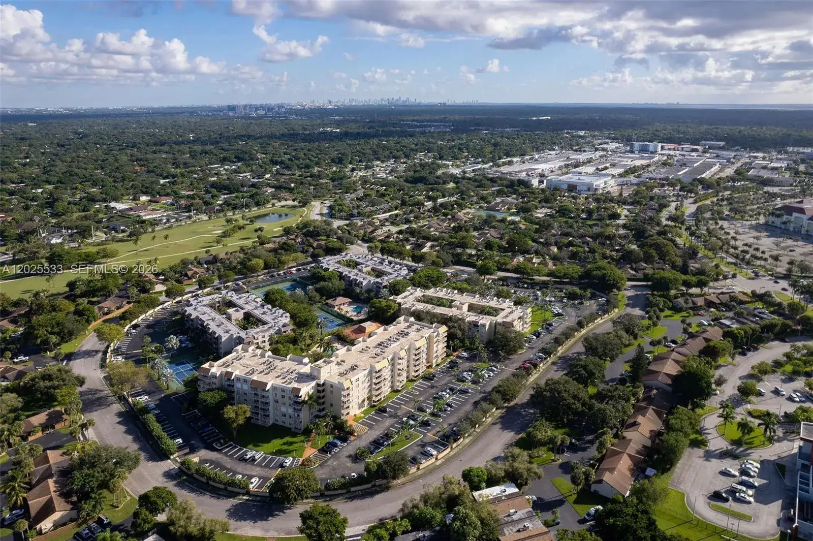 2 bedroom 2 bath Residential for sale at 13120 SW 92nd Ave # B505, Miami FL 33176