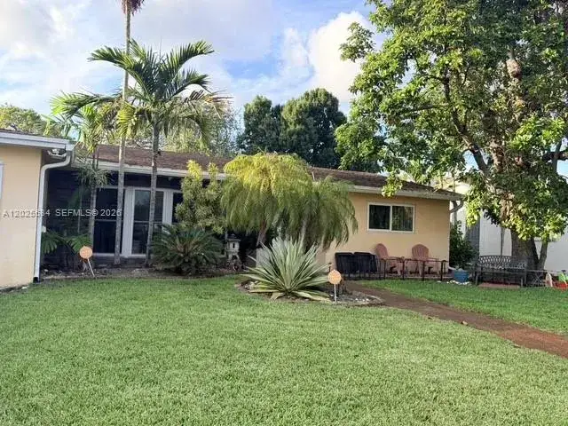 3 bedroom 2 bath Residential for sale at 5129 Van Buren St, Hollywood FL 33021