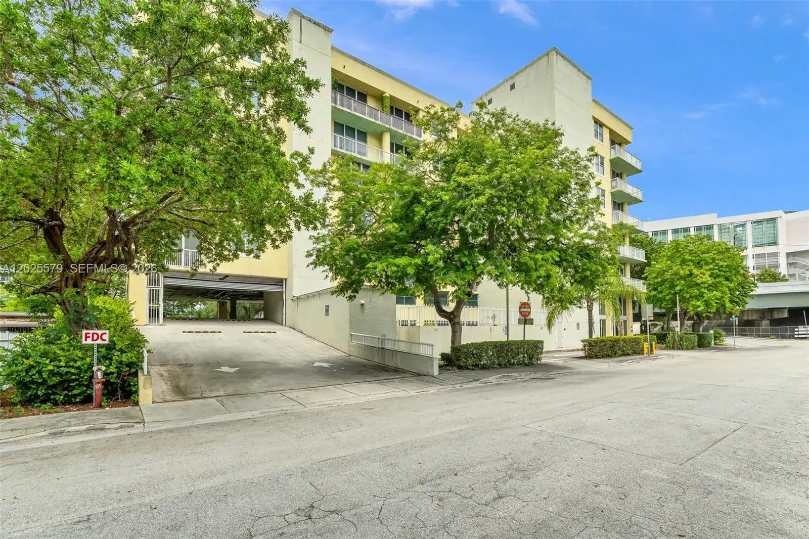 1 bedroom 1 bath Residential Lease for rent at 1350 NW 8th Ct # 207, Miami FL 33136