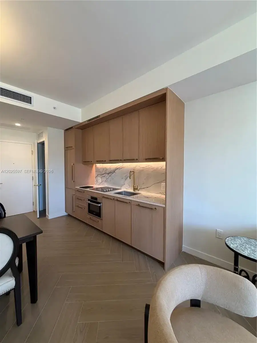 1 bedroom 1 bath Residential Lease for rent at 2700 NW 2nd ave # 416, Miami FL 33127