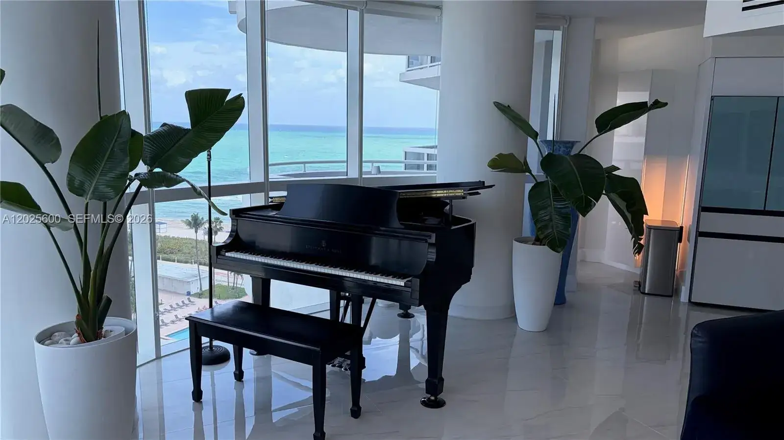 2 bedroom 2 bath Residential for sale at 6301 Collins Ave # 1207, Miami Beach FL 33141