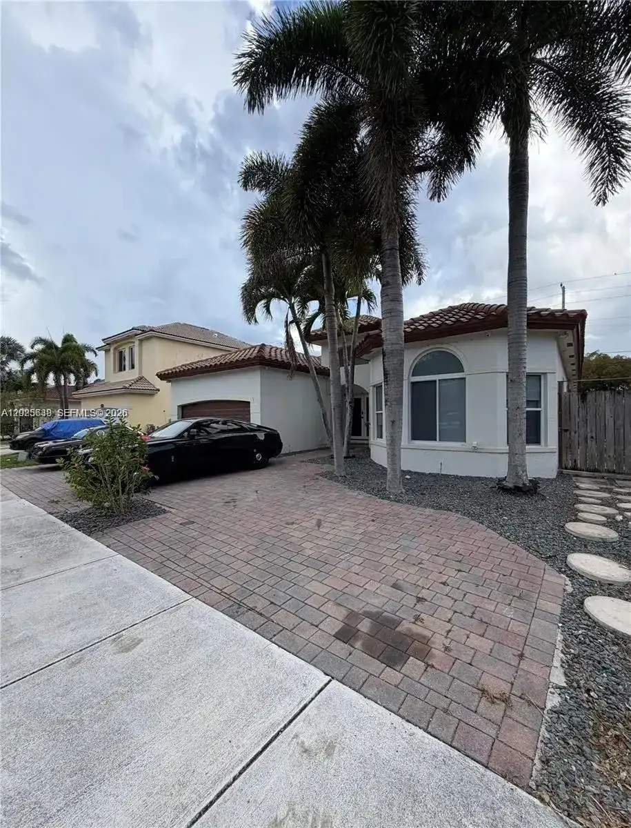 4 bedroom 2 bath Residential for sale at 1860 SE 18th Terr, Homestead FL 33035