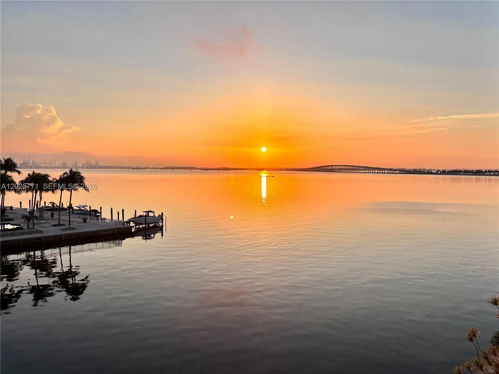 2 bedroom 1 bath Residential Lease for rent at 2201 Brickell Ave # 73, Miami FL 33129