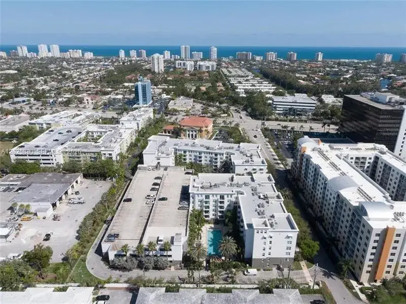 1 bedroom 1 bath Residential Lease for rent at 2421 NE 65th St # 408, Fort Lauderdale FL 33308