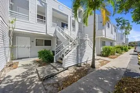 2 bedroom 2 bath Residential for sale at 3425 NW 44th St # 204, Oakland Park FL 33309