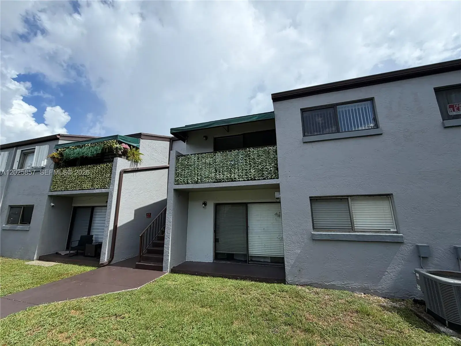 3 bedroom 2 bath Residential Lease for rent at 7429 SW 152nd Ave # 205, Miami FL 33193