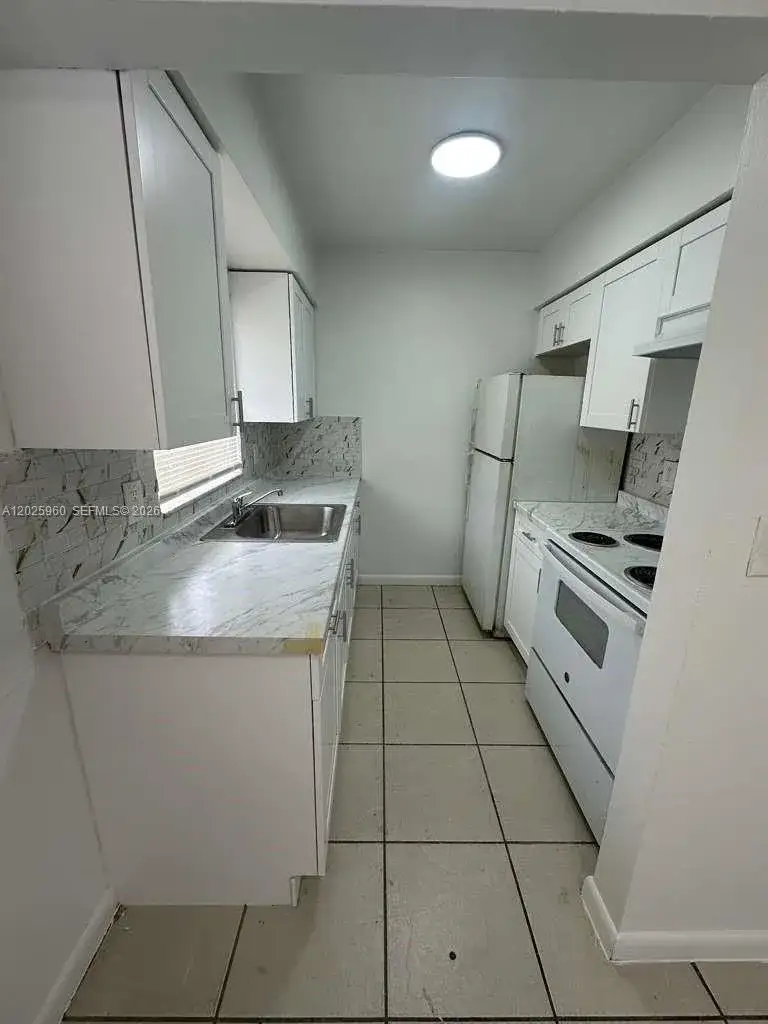 2 bedroom 1 bath Residential Lease for rent at 3961 NW 30th Ter # 1, Lauderdale Lakes FL 33309