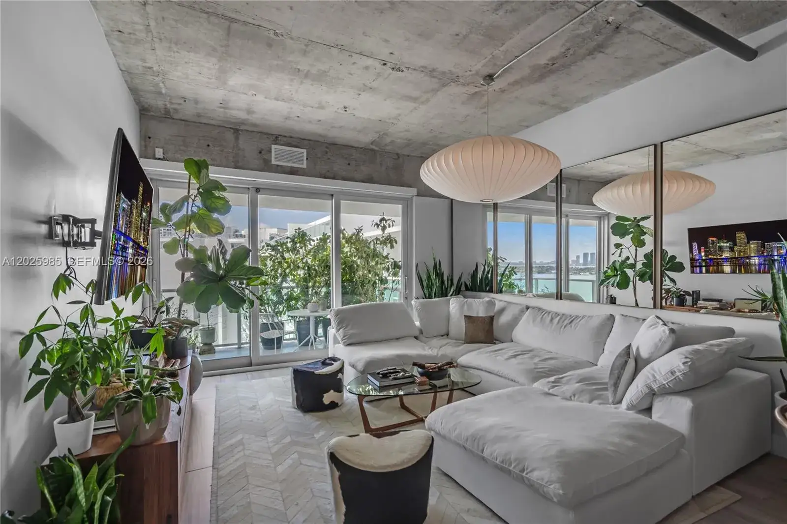 1 bedroom 1 bath Residential for sale at 1000 West Ave, Miami Beach FL 33139