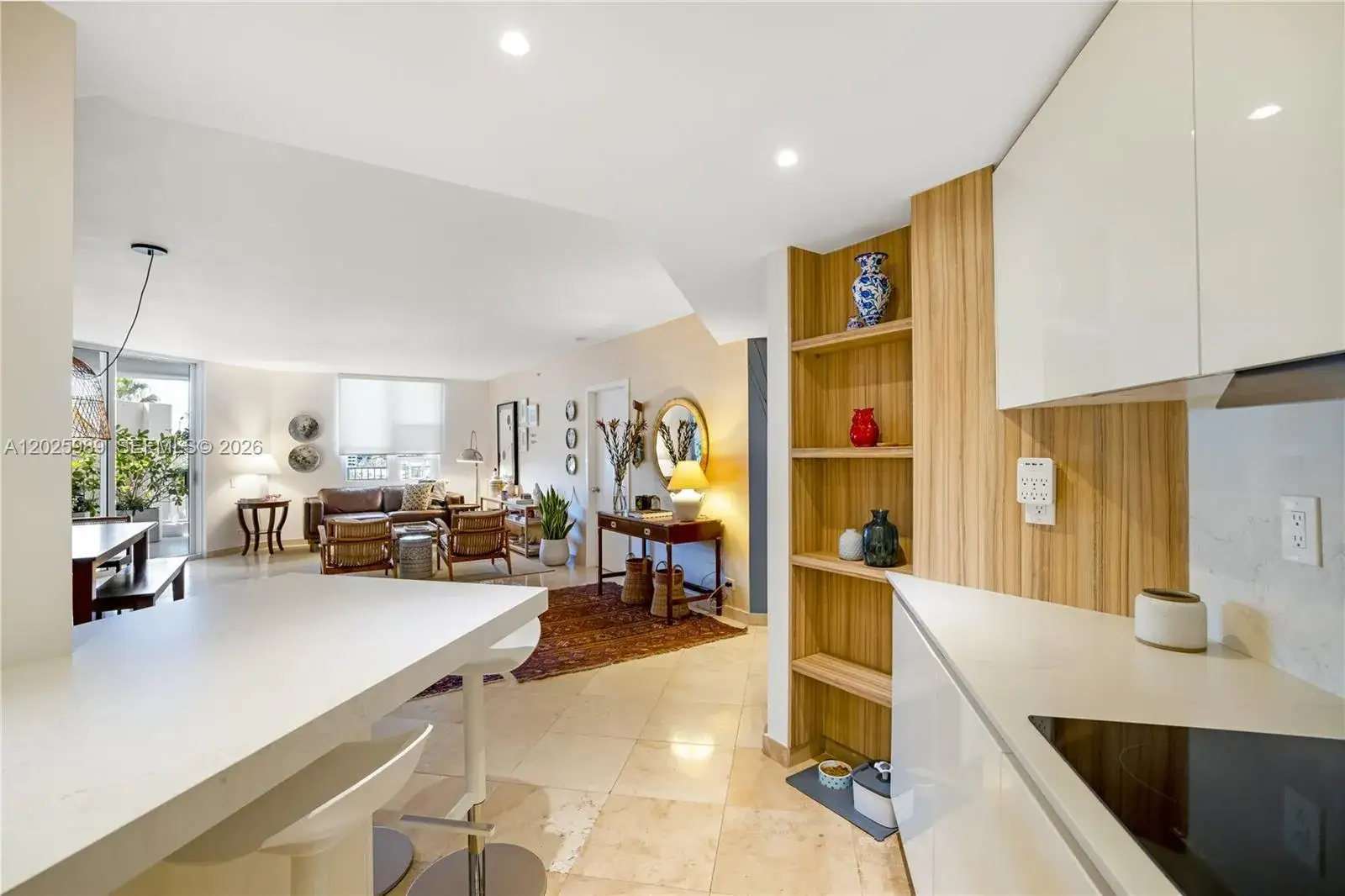 3 bedroom 2 bath Residential Lease for rent at 701 Brickell Key Blvd # 512, Miami FL 33131