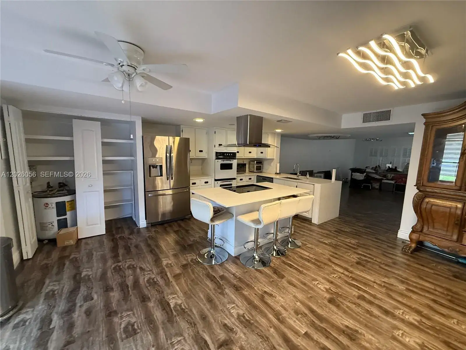 2 bedroom 2 bath Residential for sale at 2606 NE 10 ST # 2606, Hallandale Beach FL 33009