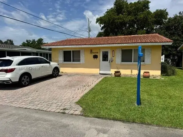2 bedroom 1 bath Residential for sale at 5403 NW 27th Ave, Tamarac FL 33309
