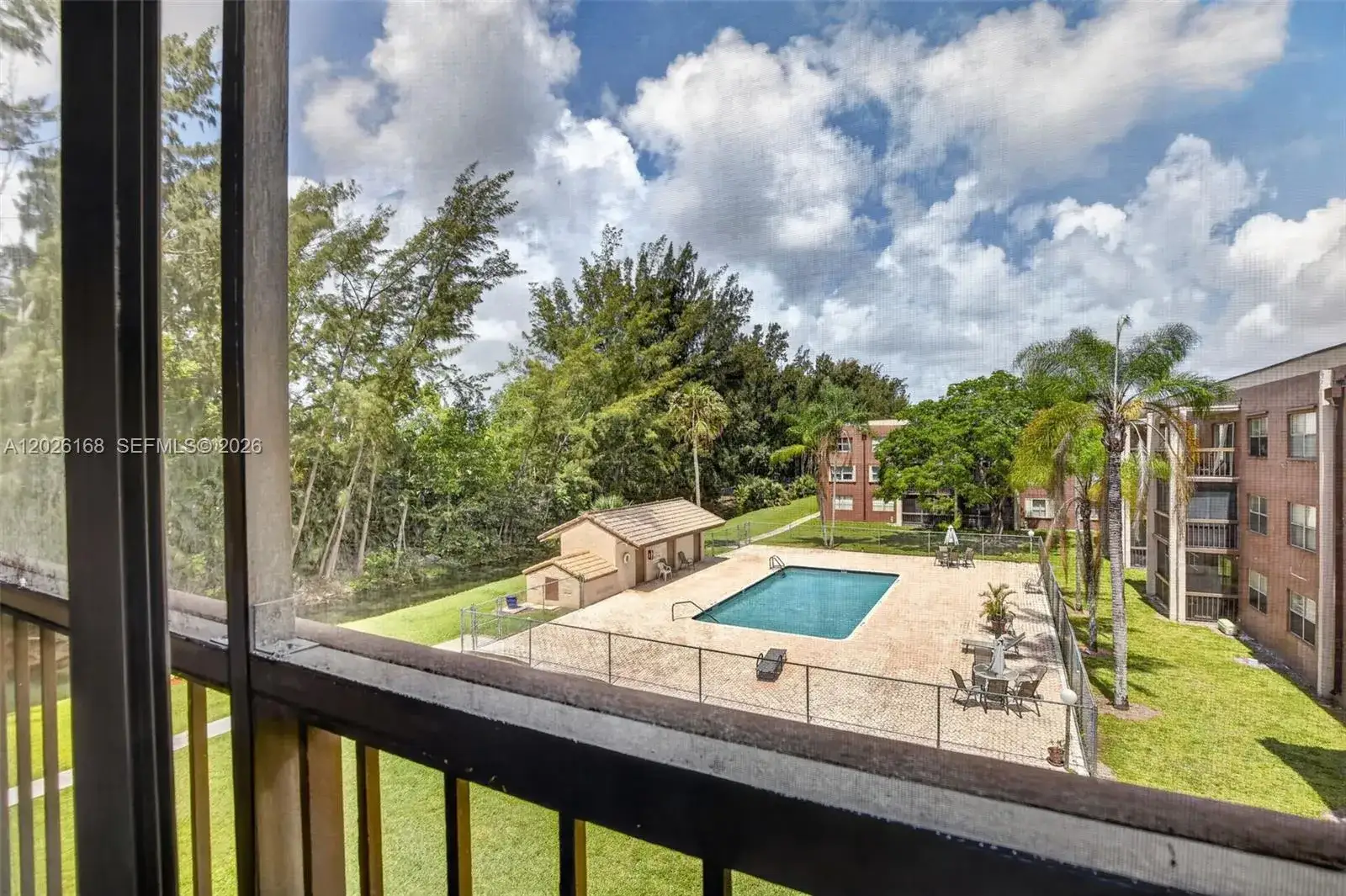 2 bedroom 2 bath Residential for sale at 7020 Nova Dr # 308D, Davie FL 33317