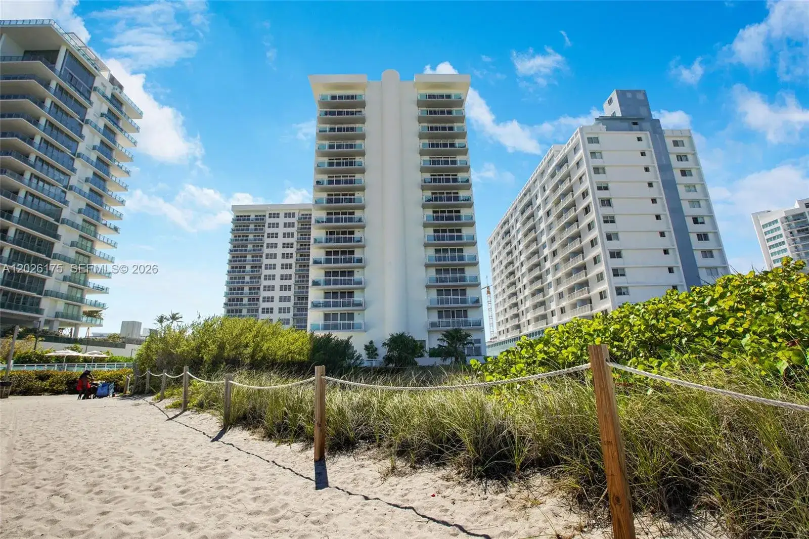 1 bedroom 1 bath Residential Lease for rent at 6917 Collins Ave # 1608, Miami Beach FL 33141