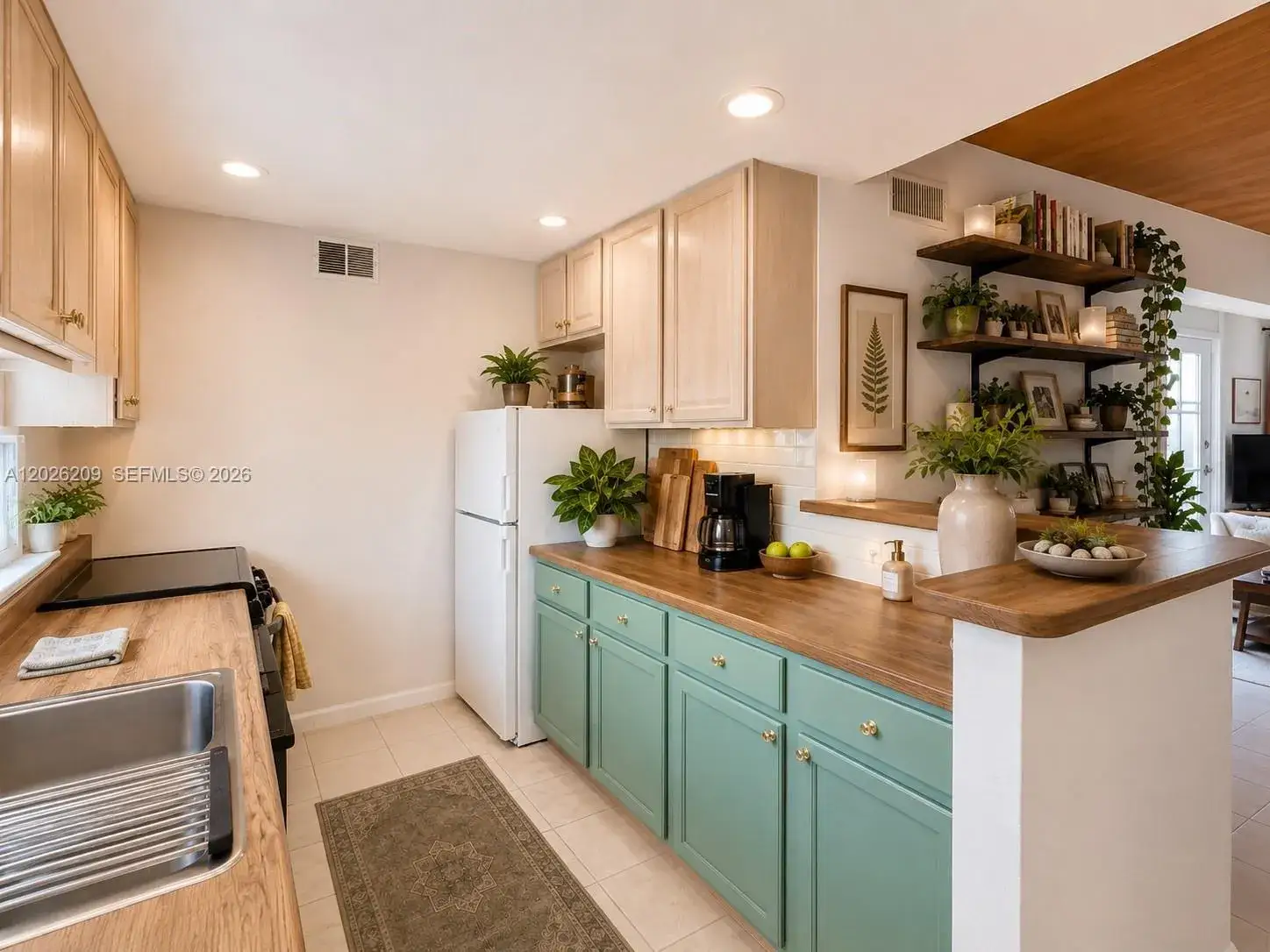 1 bedroom 1 bath Residential for sale at 910 Jefferson Ave # 5C, Miami Beach FL 33139