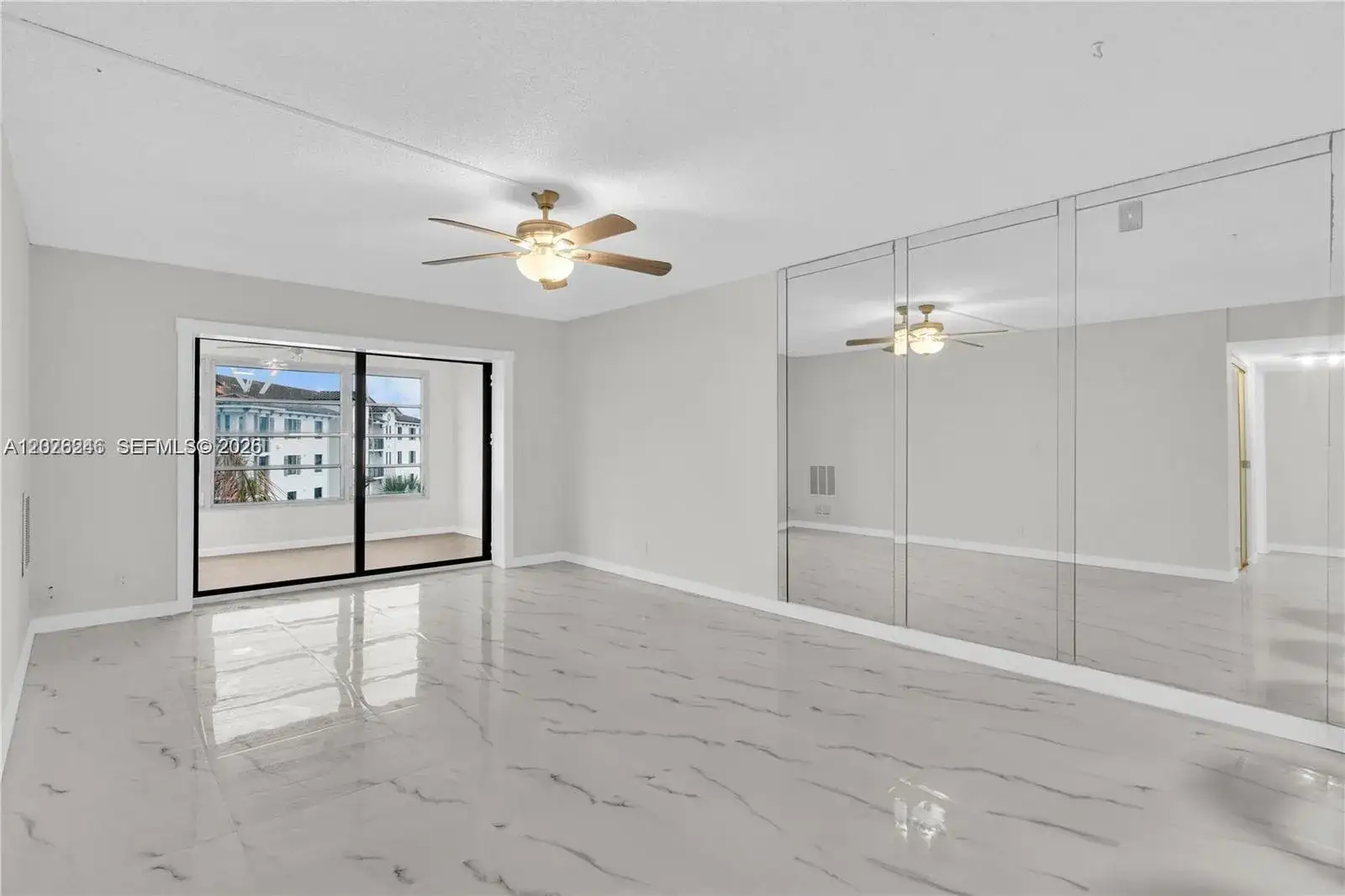 2 bedroom 2 bath Residential for sale at 9355 SW 8th St # 425, Boca Raton FL 33428