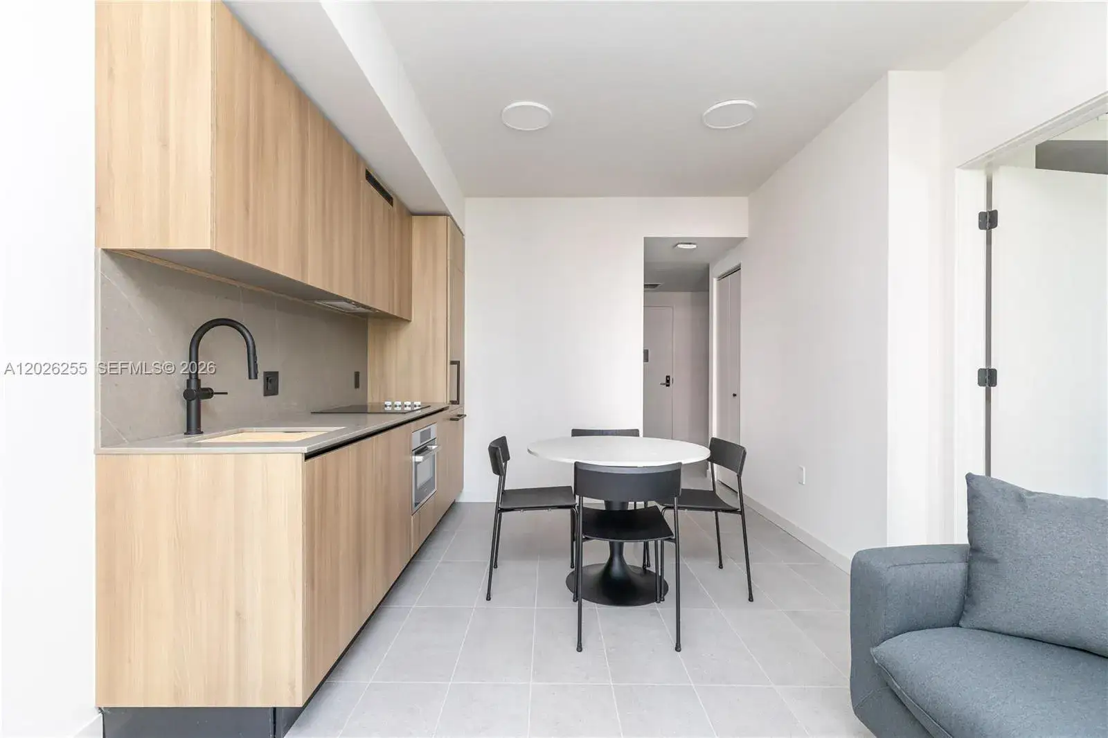 1 bedroom 2 bath Residential for sale at 121 NE 5th St # 510, Miami FL 33132