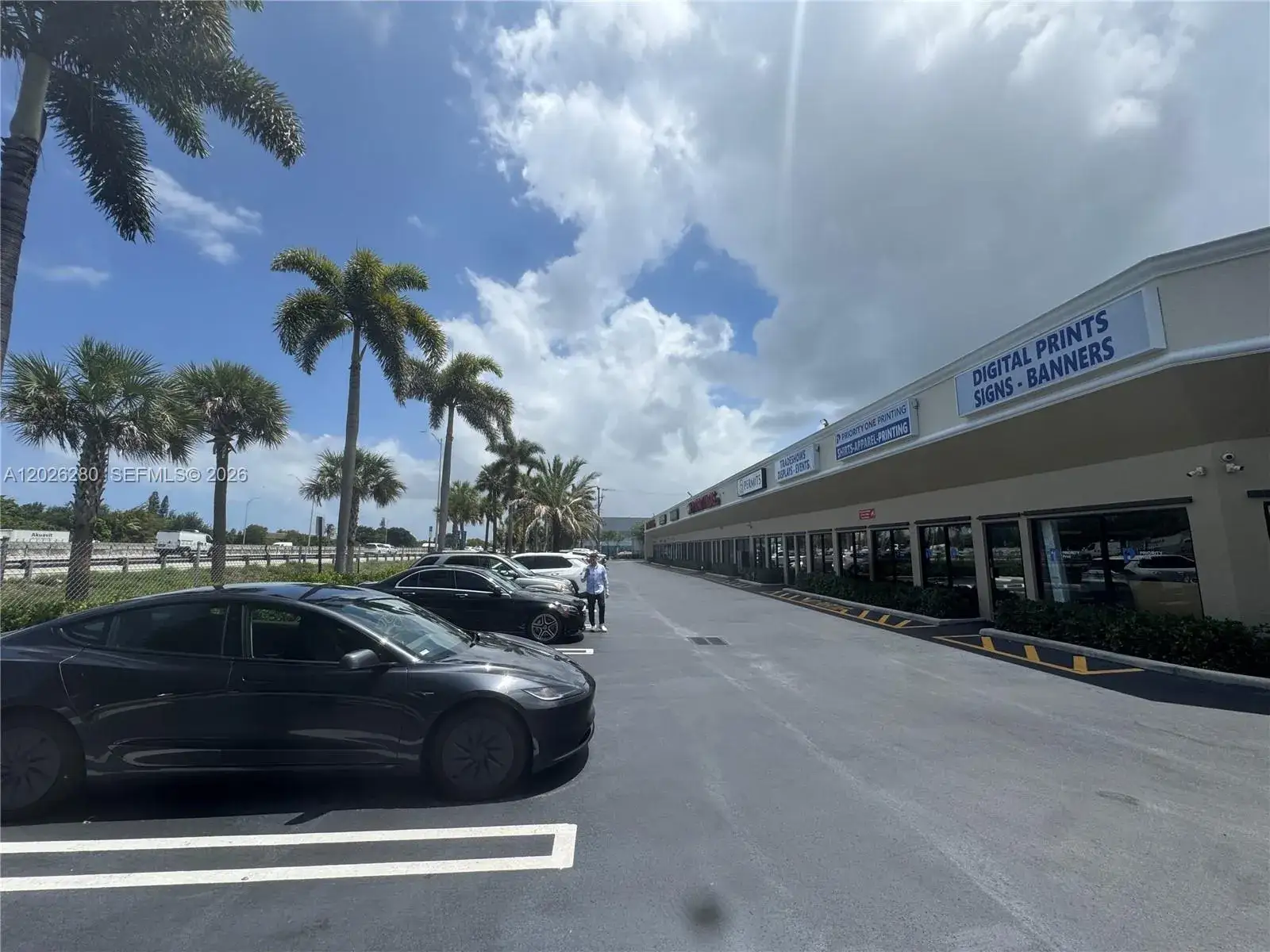 Commercial Sale for sale at 590 SW 9th Ter # 11, Pompano Beach FL 33069