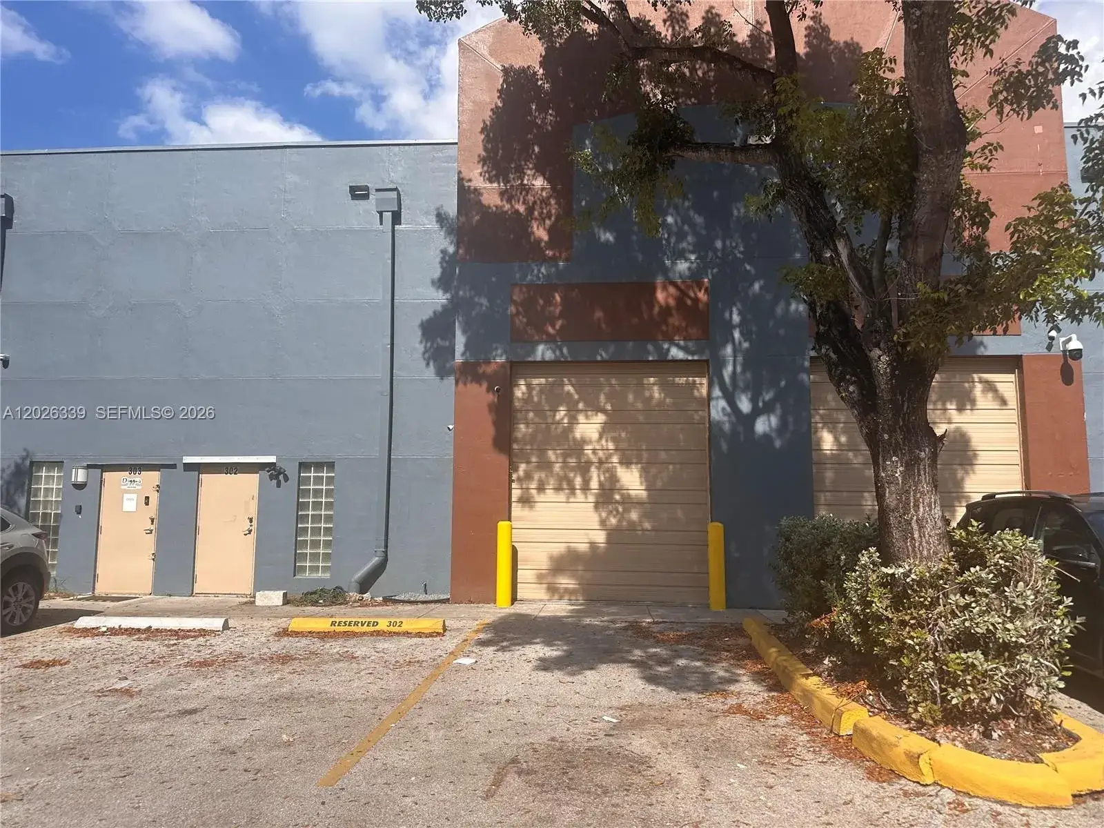 Commercial Sale for sale at 20200 NW 2nd Ave # C2, Miami Gardens FL 33169