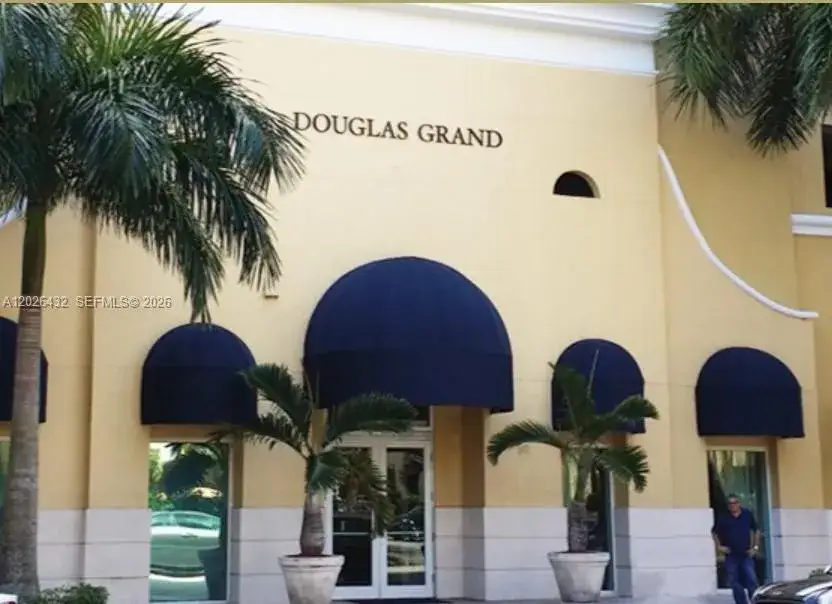 1 bedroom 1 bath Residential Lease for rent at 50 Menores Ave # 620, Coral Gables FL 33134