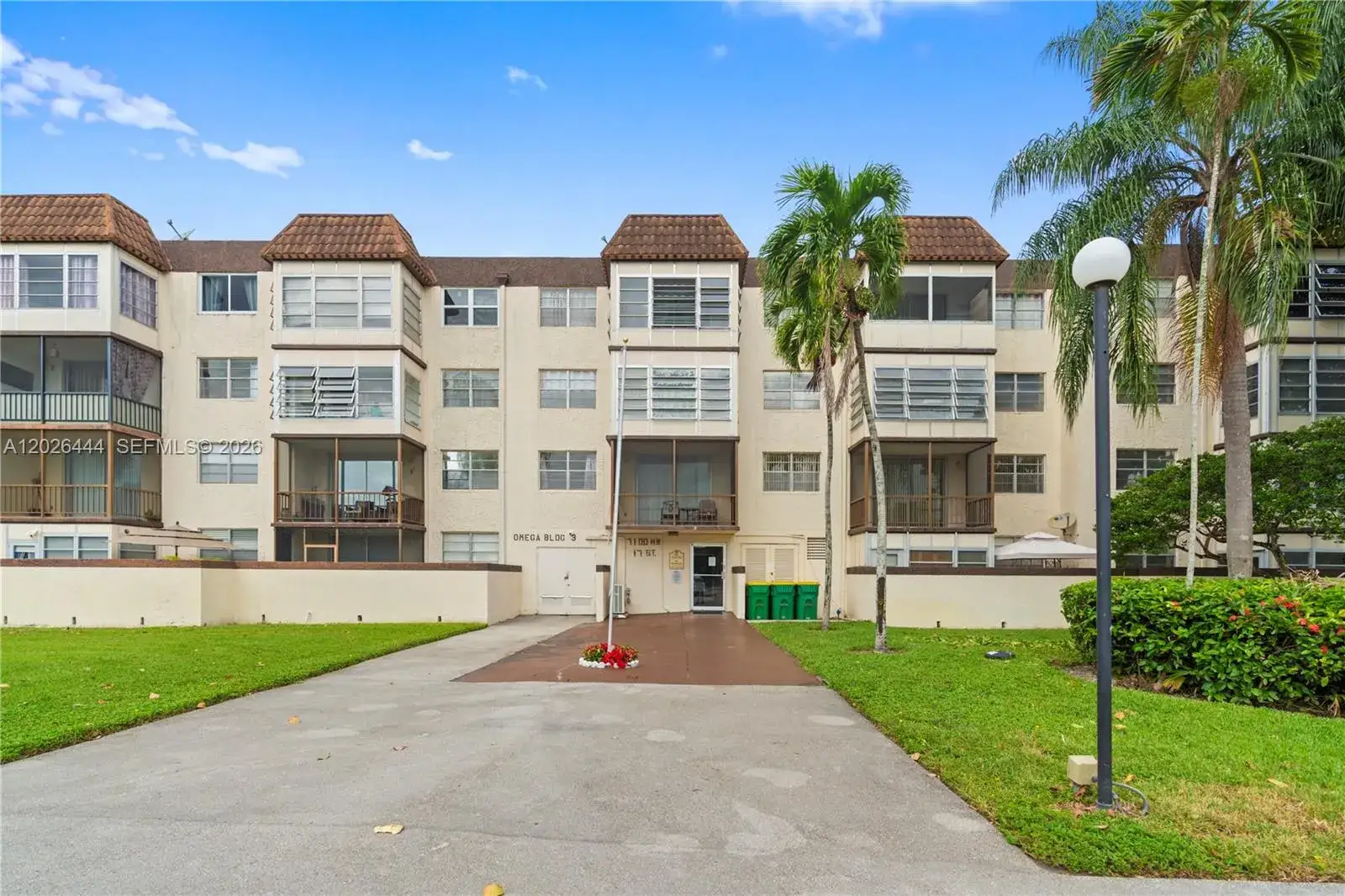 7100 NW 17th St # 219, Plantation FL 33313