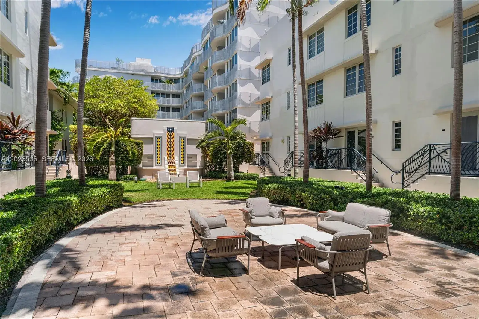 1 bedroom 1 bath Residential for sale at 435 21st St # 212, Miami Beach FL 33139