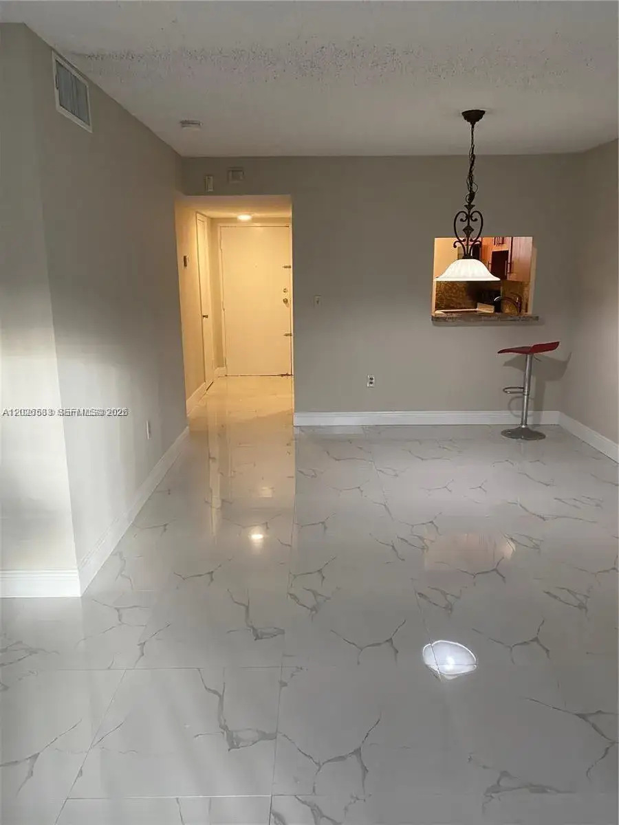 2 bedroom 2 bath Residential Lease for rent at 11307 SW 200th St # B, Miami FL 33157