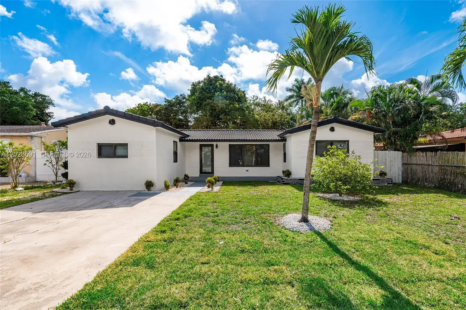 3 bedroom 2 bath Residential for sale at 537 S 29th Ct, Hollywood FL 33020