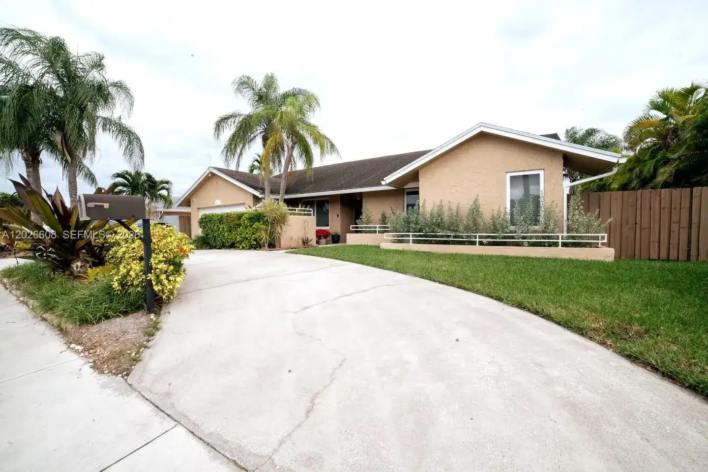4 bedroom 2 bath Residential Lease for rent at 11931 SW 132nd Ave, Miami FL 33186