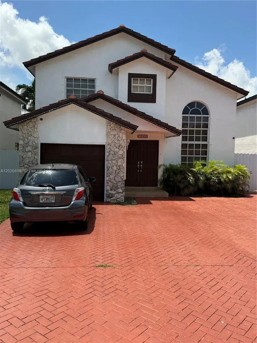 5 bedroom 4 bath Residential Lease for rent at 9940 SW 146th Ct, Miami FL 33186
