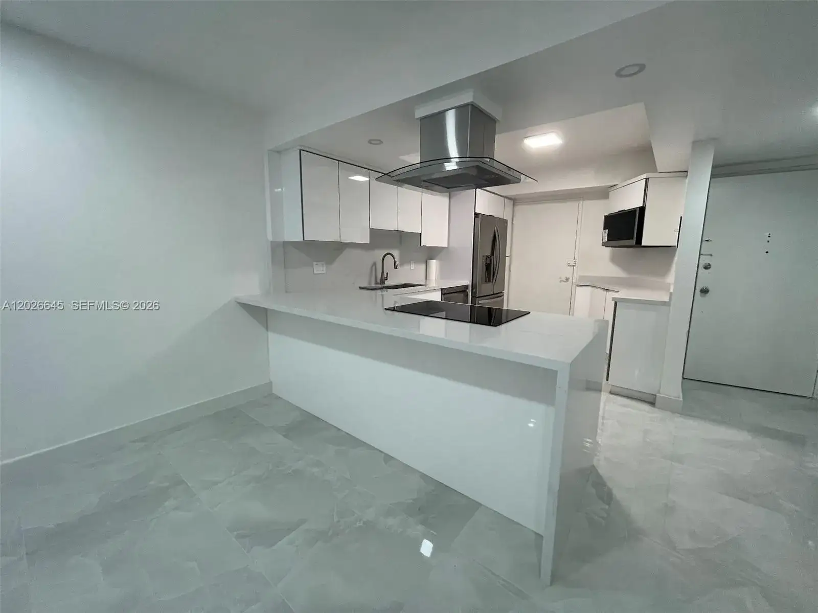 1 bedroom 2 bath Residential Lease for rent at 1351 NE Miami Gardens Dr # 1202E, Miami FL 33179