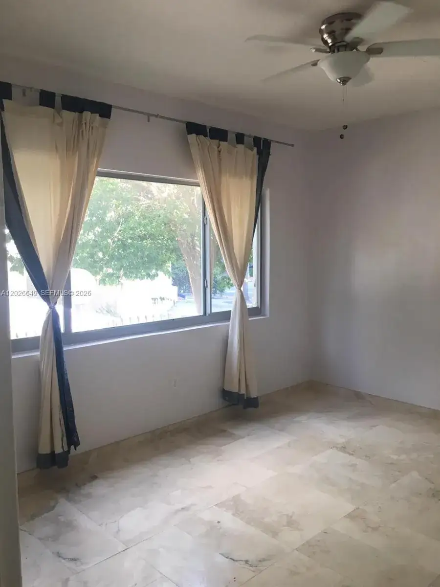 1 bedroom 1 bath Residential Lease for rent at 1840 James Ave # 7, Miami Beach FL 33139