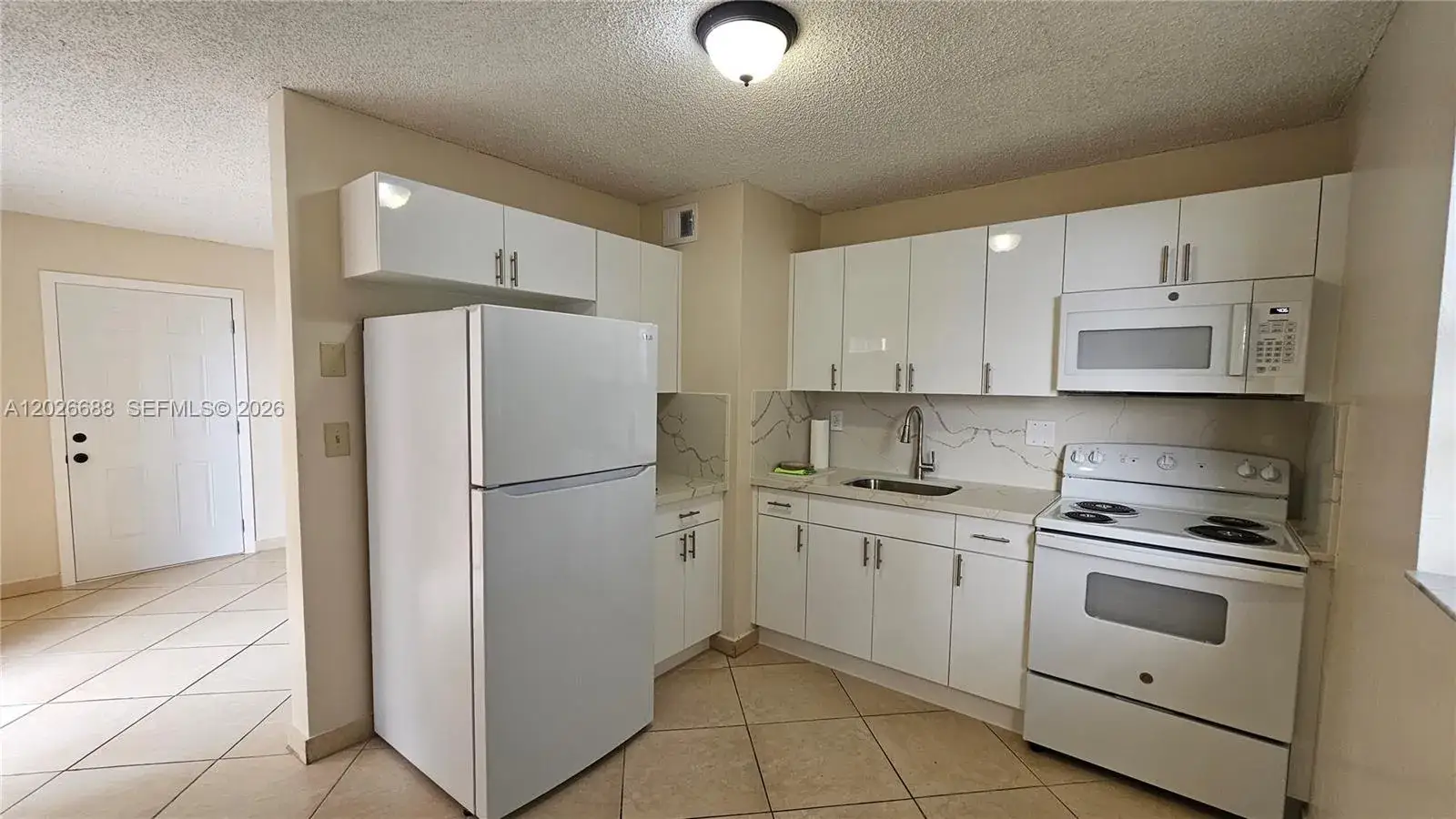 2 bedroom 1 bath Residential Lease for rent at 1235 NW 6th St # 3, Miami FL 33125