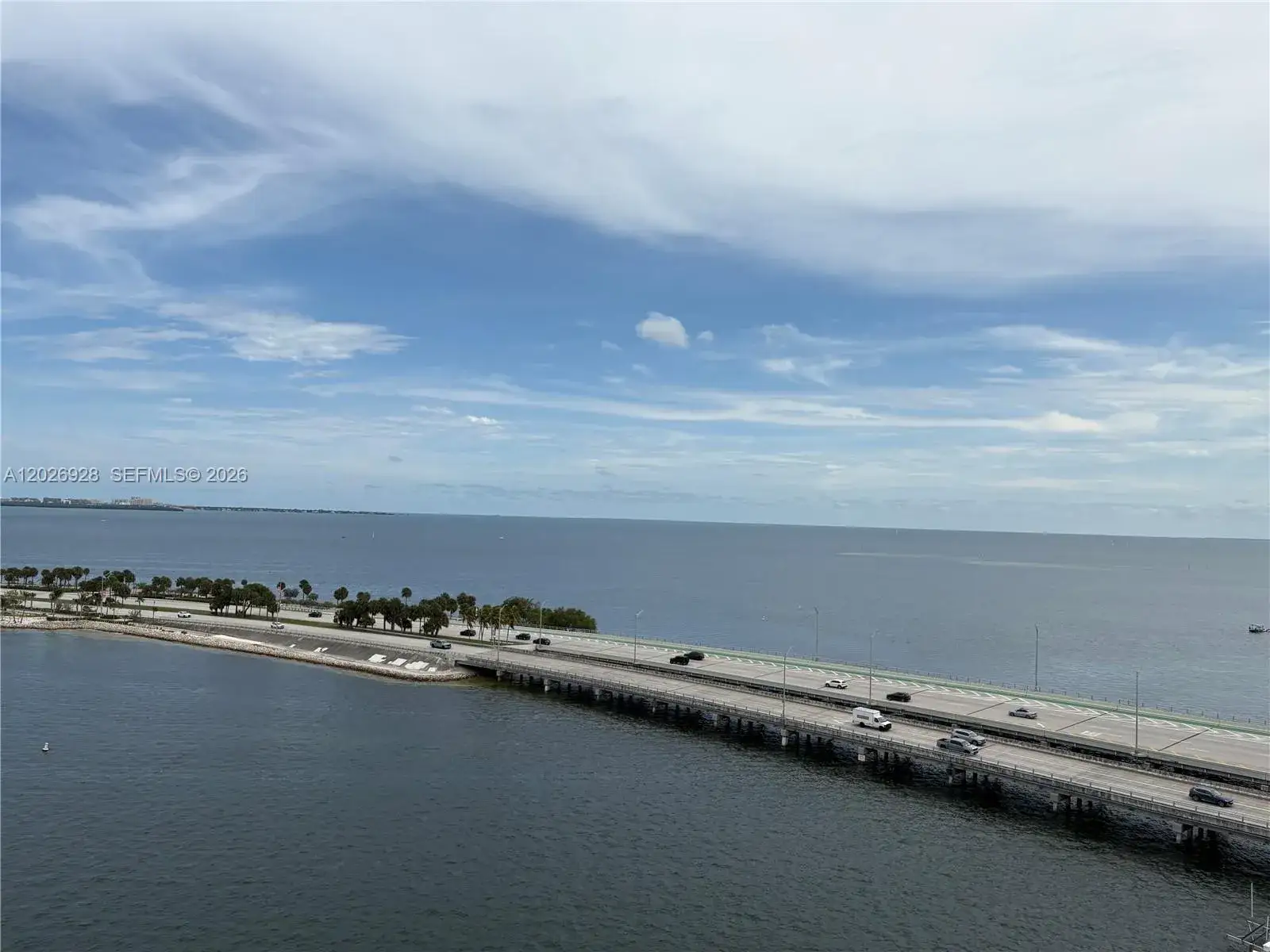 3 bedroom 3 bath Residential Lease for rent at 175 SE 25 Road # 901, Miami FL 33129