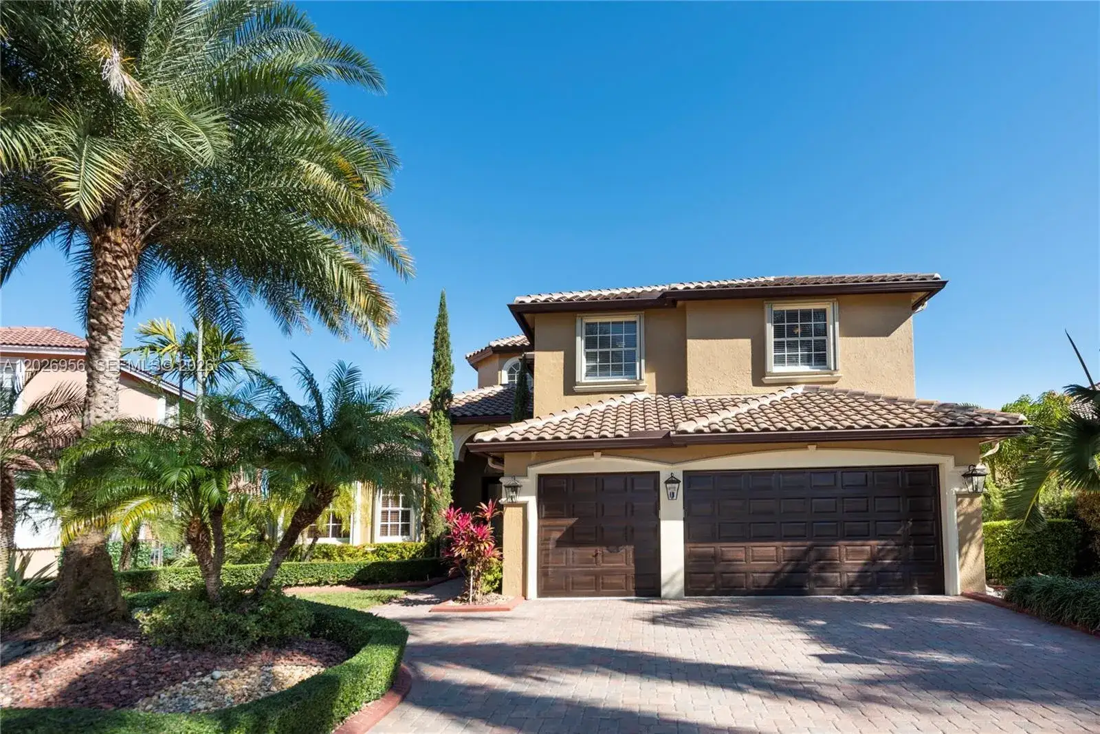 6 bedroom 5 bath Residential for sale at 18991 SW 32nd St, Miramar FL 33029