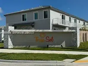 4 bedroom 3 bath Residential Lease for rent at 1371 SE 7th Ter # 1371, Homestead FL 33034