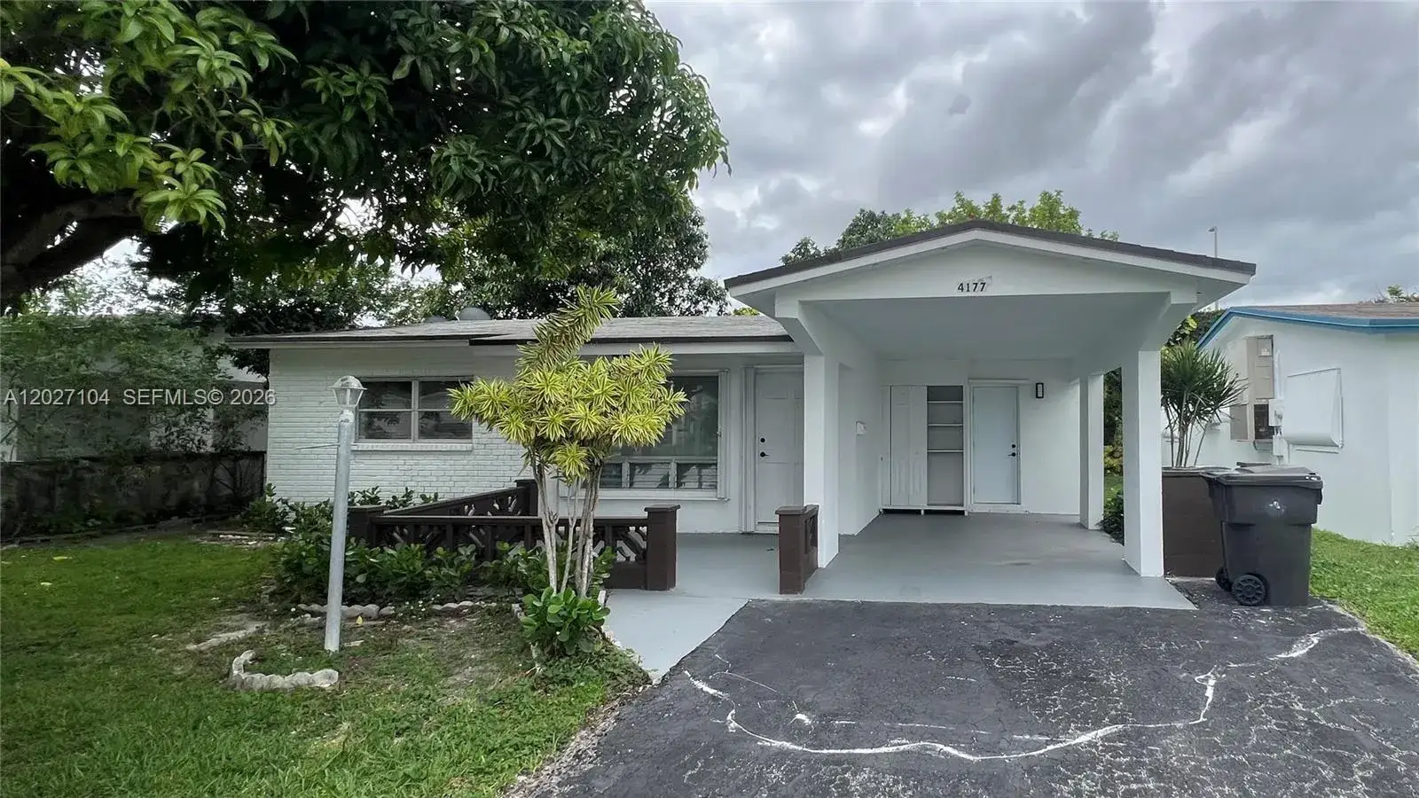 2 bedroom 1 bath Residential for sale at 4177 NW 52nd Ave, Lauderdale Lakes FL 33319
