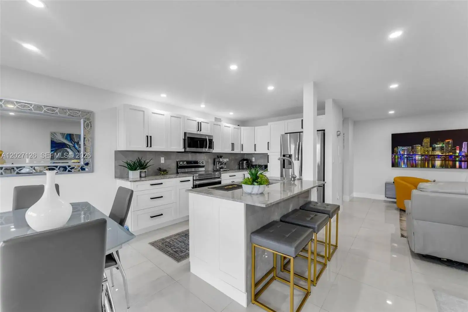 2 bedroom 2 bath Residential for sale at 1350 SW 122nd Ave # 415, Miami FL 33184