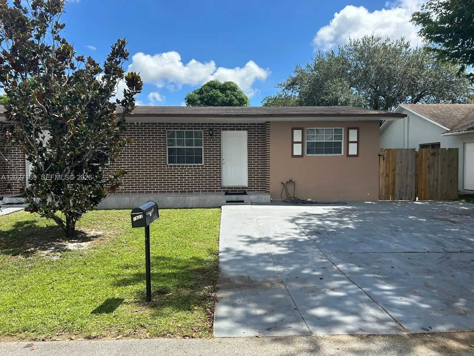 2 bedroom 1 bath Residential Lease for rent at 1923 SW 99th Ter, Miramar FL 33025
