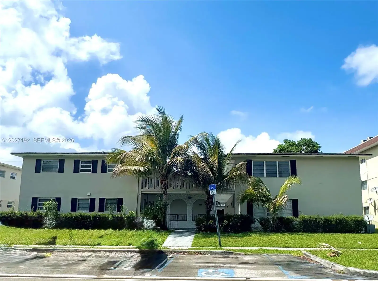 2151 NE 168th St, North Miami Beach FL 33162