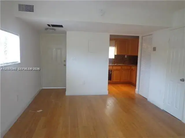 2 bedroom 1 bath Residential Lease for rent at 14864 NE 6th Ave # 3C, Miami FL 33161
