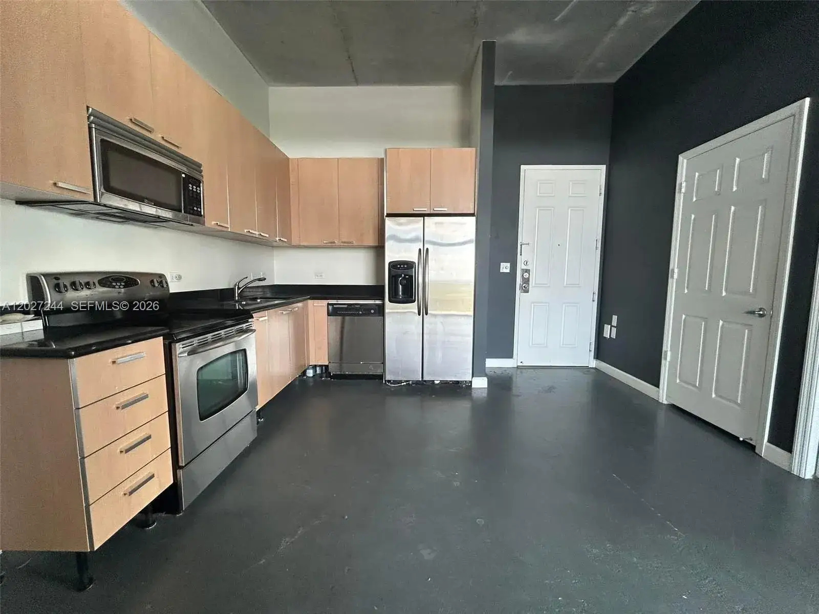 2 bedroom 2 bath Residential for sale at 2100 Van Buren St # 506, Hollywood FL 33020
