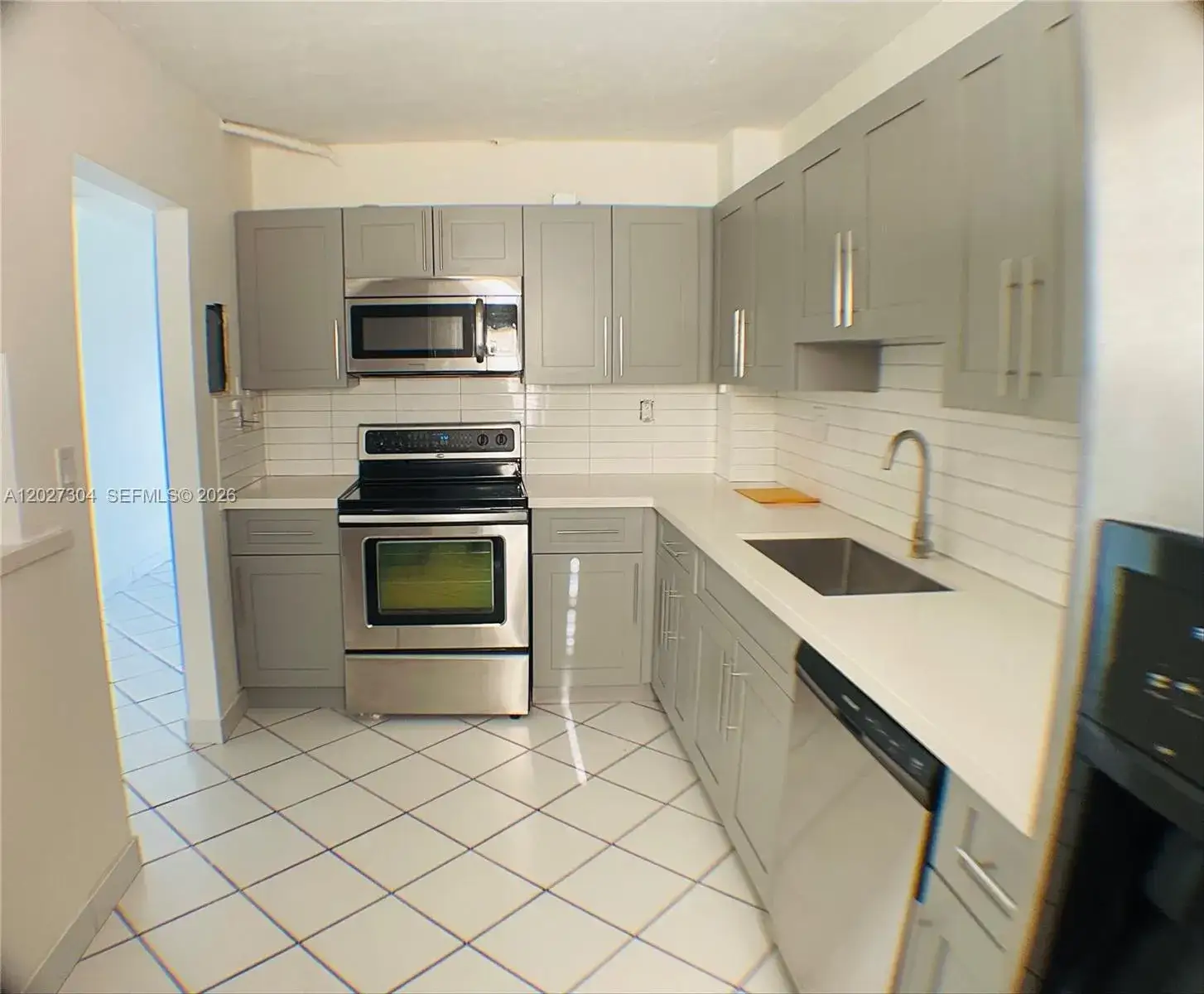 1 bedroom 1 bath Residential for sale at 12590 NE 16th Ave # 610, North Miami FL 33161