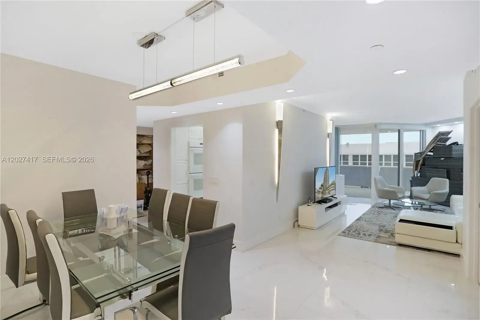 2 bedroom 2 bath Residential Lease for rent at 4775 COLLINS AV # 1804, Miami Beach FL 33140