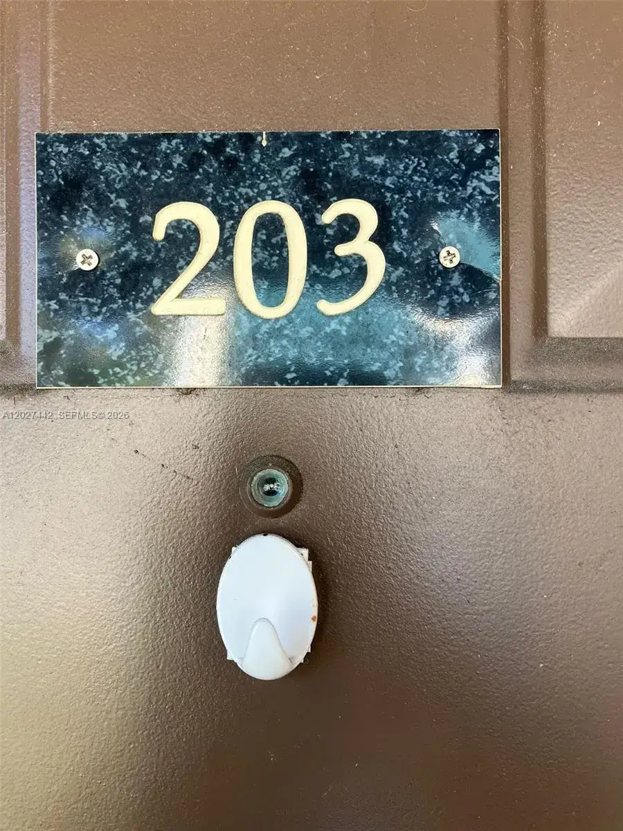 2 bedroom 2 bath Residential Lease for rent at 2803 N Course Dr # 203, Pompano Beach FL 33069
