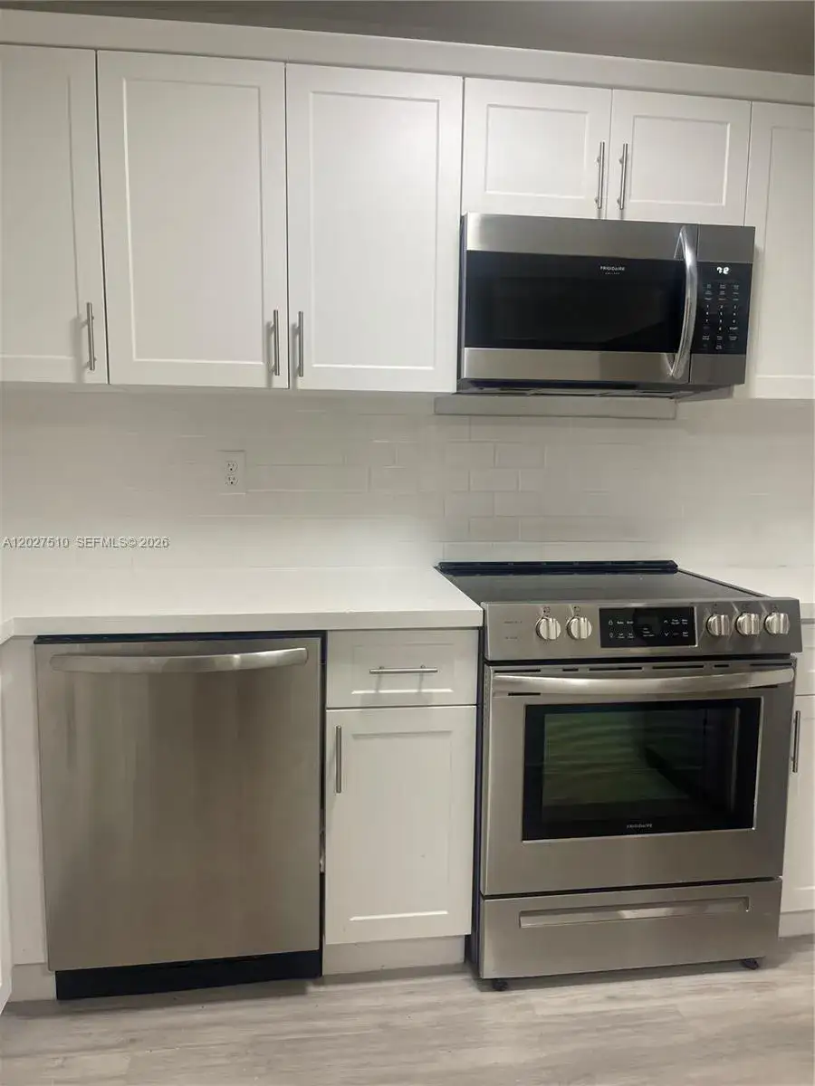 3 bedroom 2 bath Residential Lease for rent at 12955 SW 66th Ln # 2, Miami FL 33183