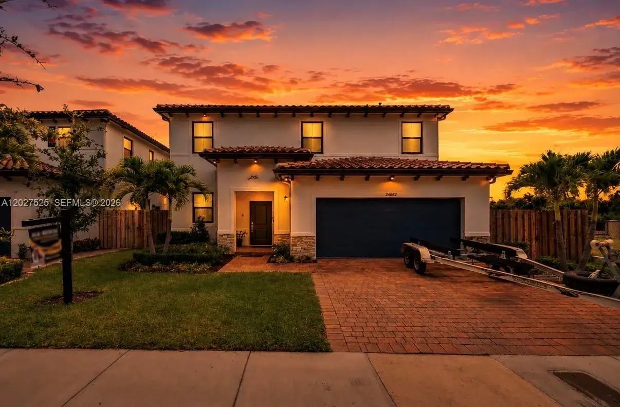 5 bedroom 3 bath Residential Lease for rent at 24242 SW 119th Pl # 0, Homestead FL 33032