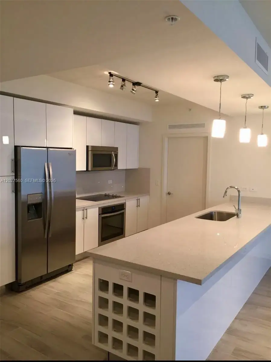 2 bedroom 2 bath Residential for sale at 999 SW 1st Ave # 2005, Miami FL 33130
