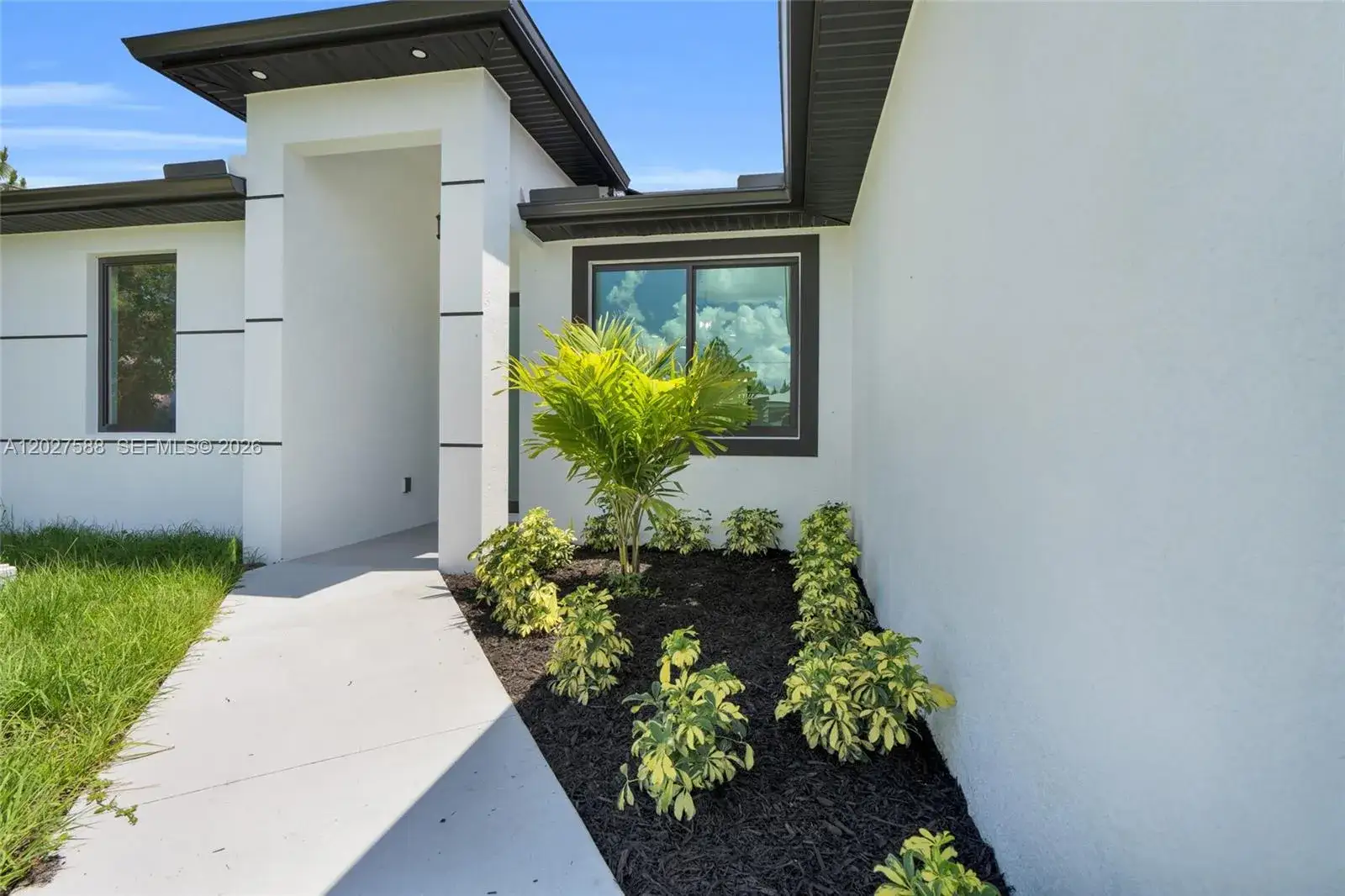 3 bedroom 2 bath Residential for sale at 3511 27th ST SW, Lehigh Acres FL 3397603-45