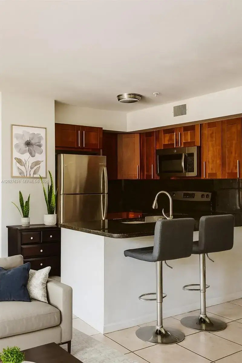 2 bedroom 2 bath Residential for sale at 2081 Renaissance Blvd # 306, Miramar FL 33025